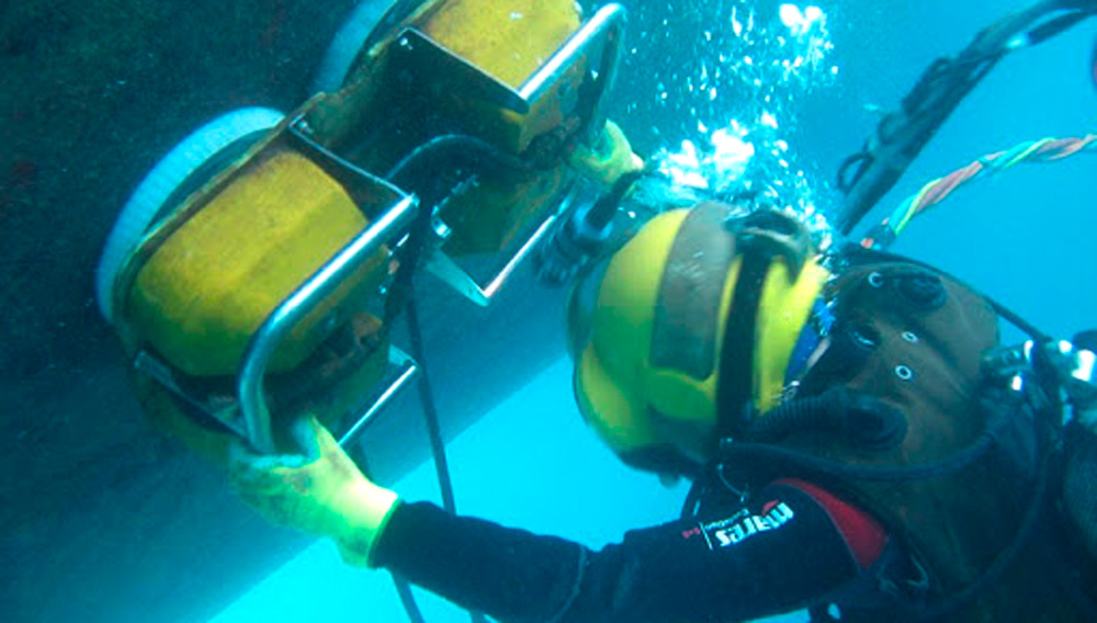 Plongeur Sous-Marin Inspection Coque